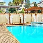 H.M.A. Hotel & Suites