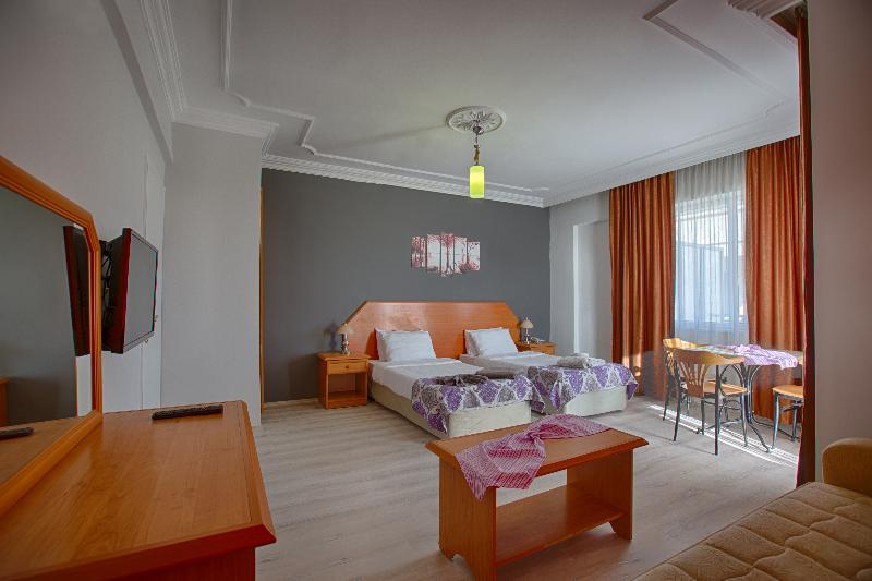 Hotel H.m.a. &