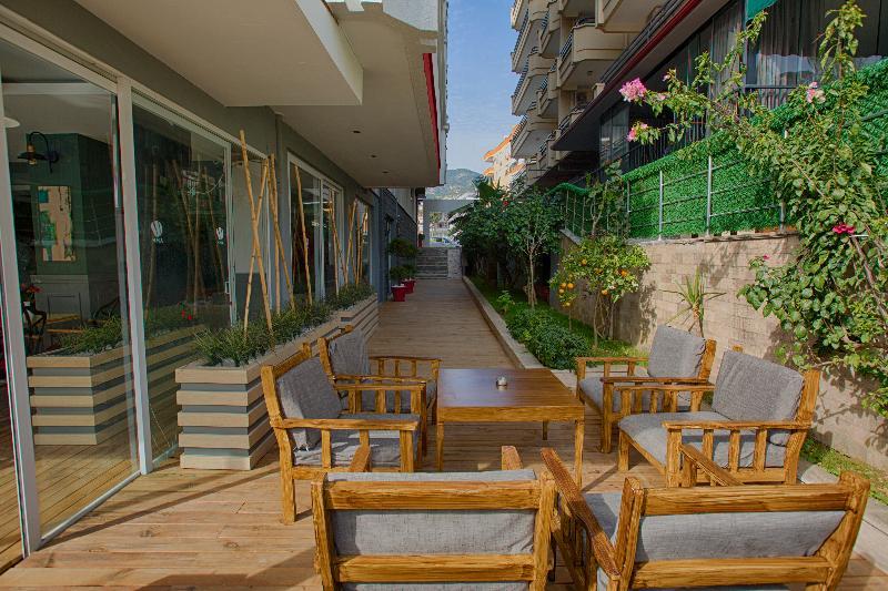 Hotel H.m.a. &